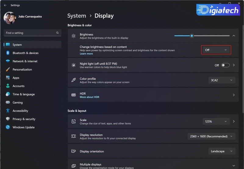  گزینه Change brightness based on content برای غیرفعال کردن روشنایی خودکار لپتاپ