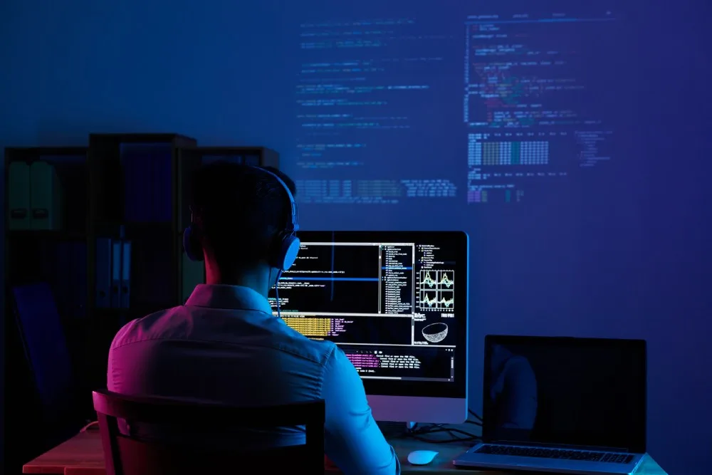بیت باکت یا گیت هاب؟