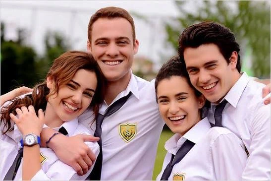 سریال در انتظار آفتاب (Güneşi Beklerken)
