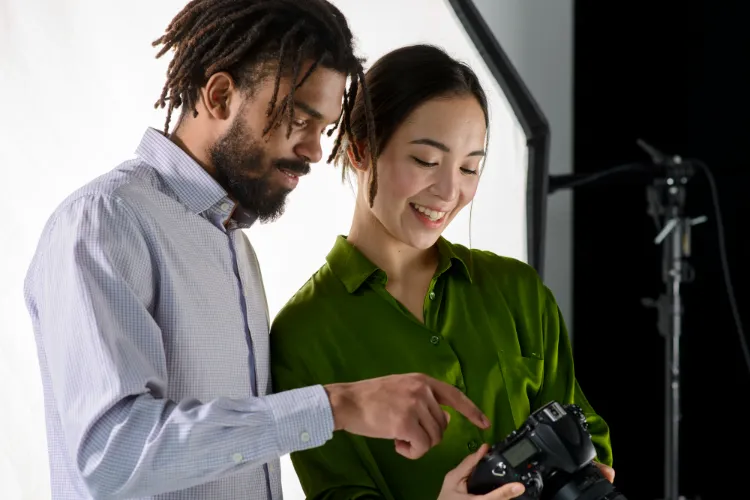 تنظیمات دوربین برای گرفتن عکس پرسنلی با گوشی در خانه تنظیمات دوربین برای گرفتن عکس پرسنلی با گوشی در خانه