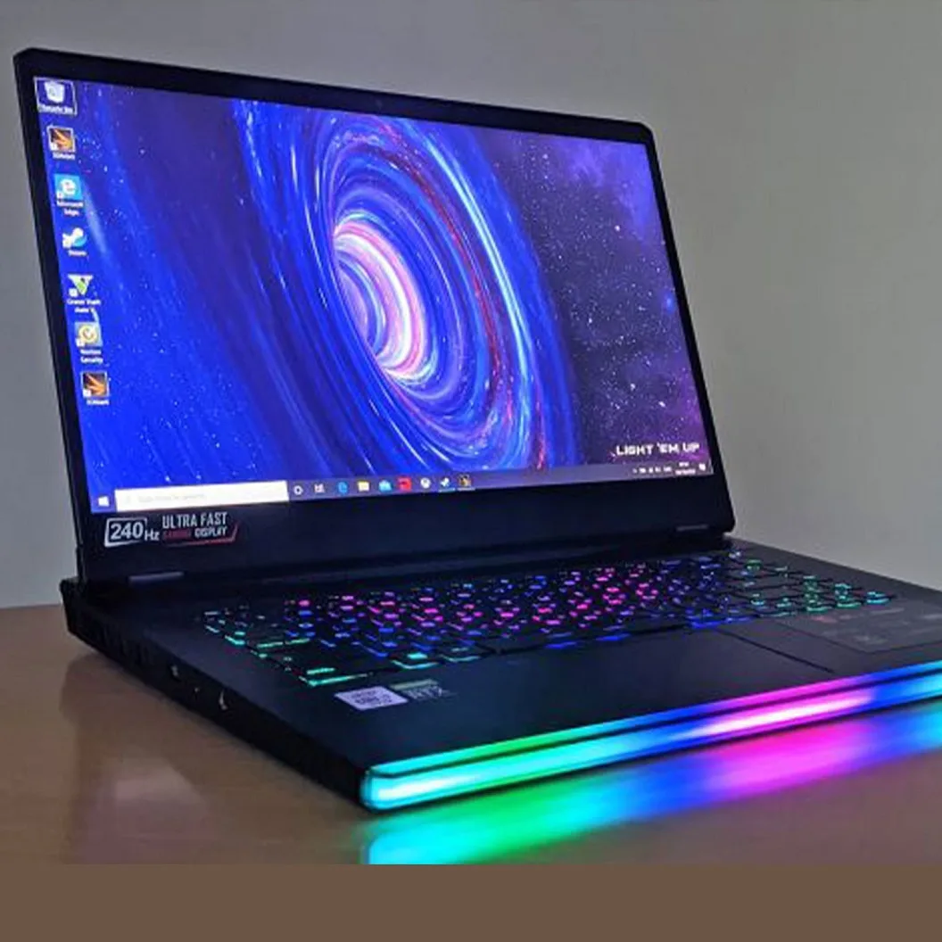 طراحی و ابعاد لپتاپ MSI Raider