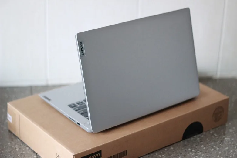 سخت افزار و عملکرد لپتاپ لنوو Lenovo IdeaPad 1 سخت افزار و عملکرد لپتاپ لنوو Lenovo IdeaPad 1