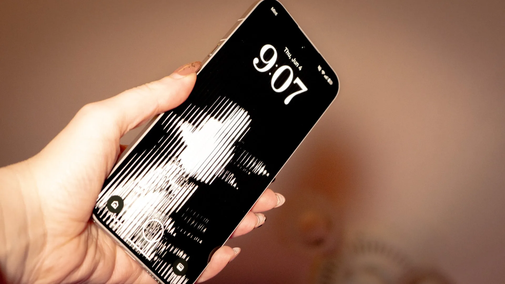 نمایشگر ۶.۸۳ اینچی AMOLED گوشی ناتینگ فون 4a Pro نمایشگر ۶.۸۳ اینچی AMOLED گوشی ناتینگ فون 4a Pro