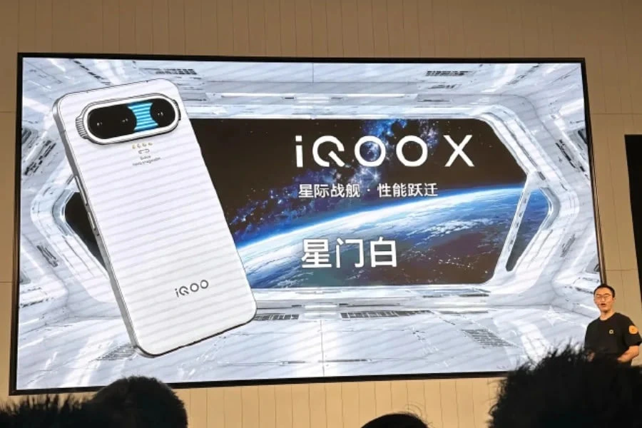 گوشی ایکو ایکس iQOO X با باتری 15 هزار میلی آمپر ساعت گوشی ایکو ایکس iQOO X با باتری 15 هزار میلی آمپر ساعت