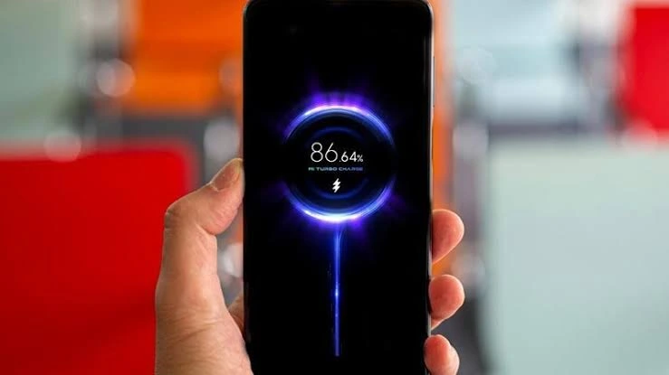 علت افت سرعت شارژ گوشی پس از 80 درصد 