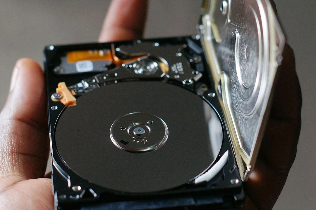 آموزش پاک کردن اطلاعات هارد و SSD آموزش پاک کردن اطلاعات هارد و SSD